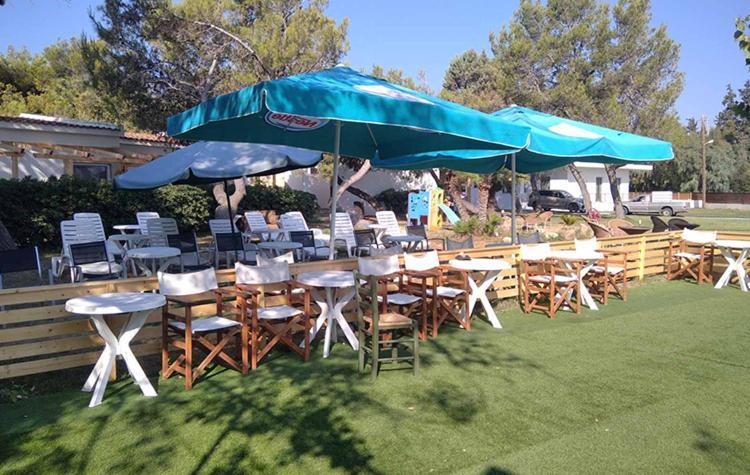 Marzi Beach And Bungalows Hotell Kokkónion Eksteriør bilde