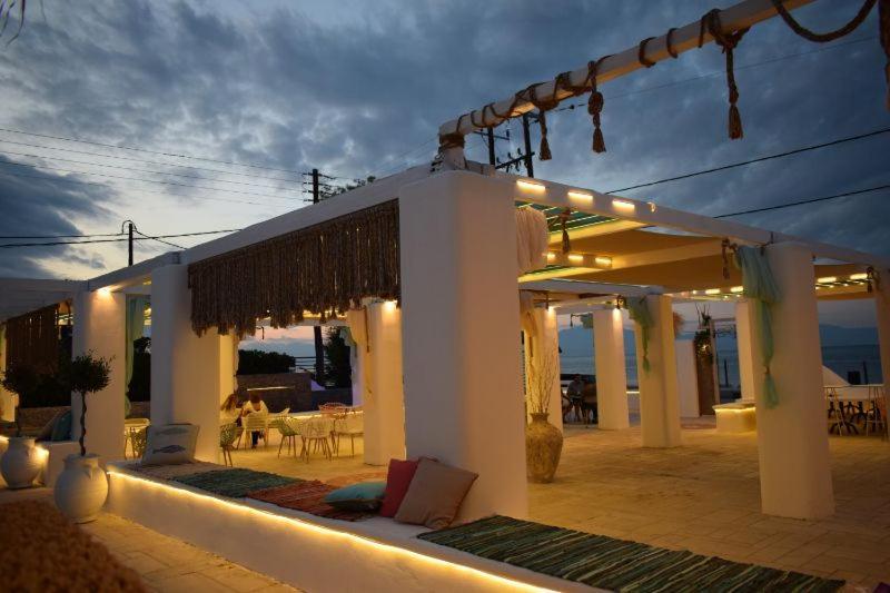 Marzi Beach And Bungalows Hotell Kokkónion Eksteriør bilde