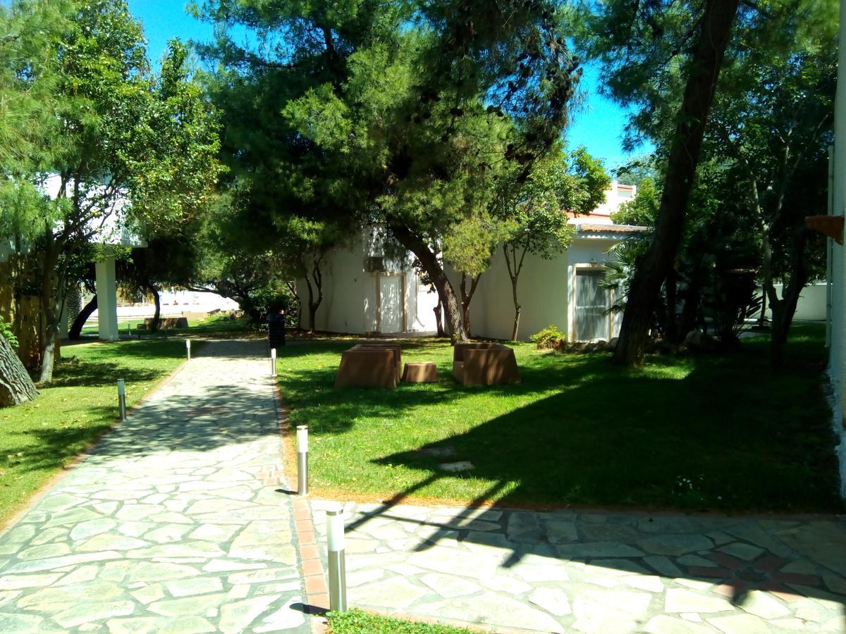 Marzi Beach And Bungalows Hotell Kokkónion Eksteriør bilde