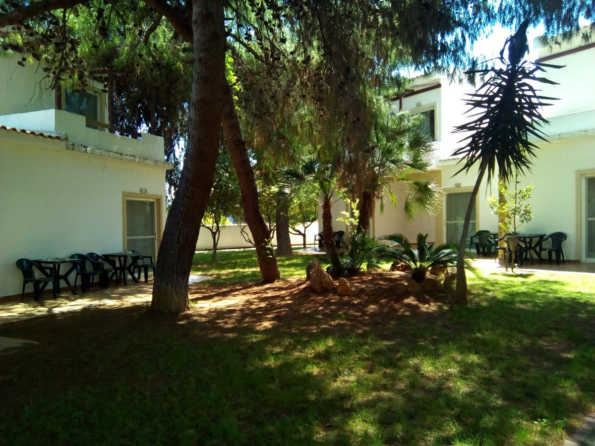 Marzi Beach And Bungalows Hotell Kokkónion Eksteriør bilde