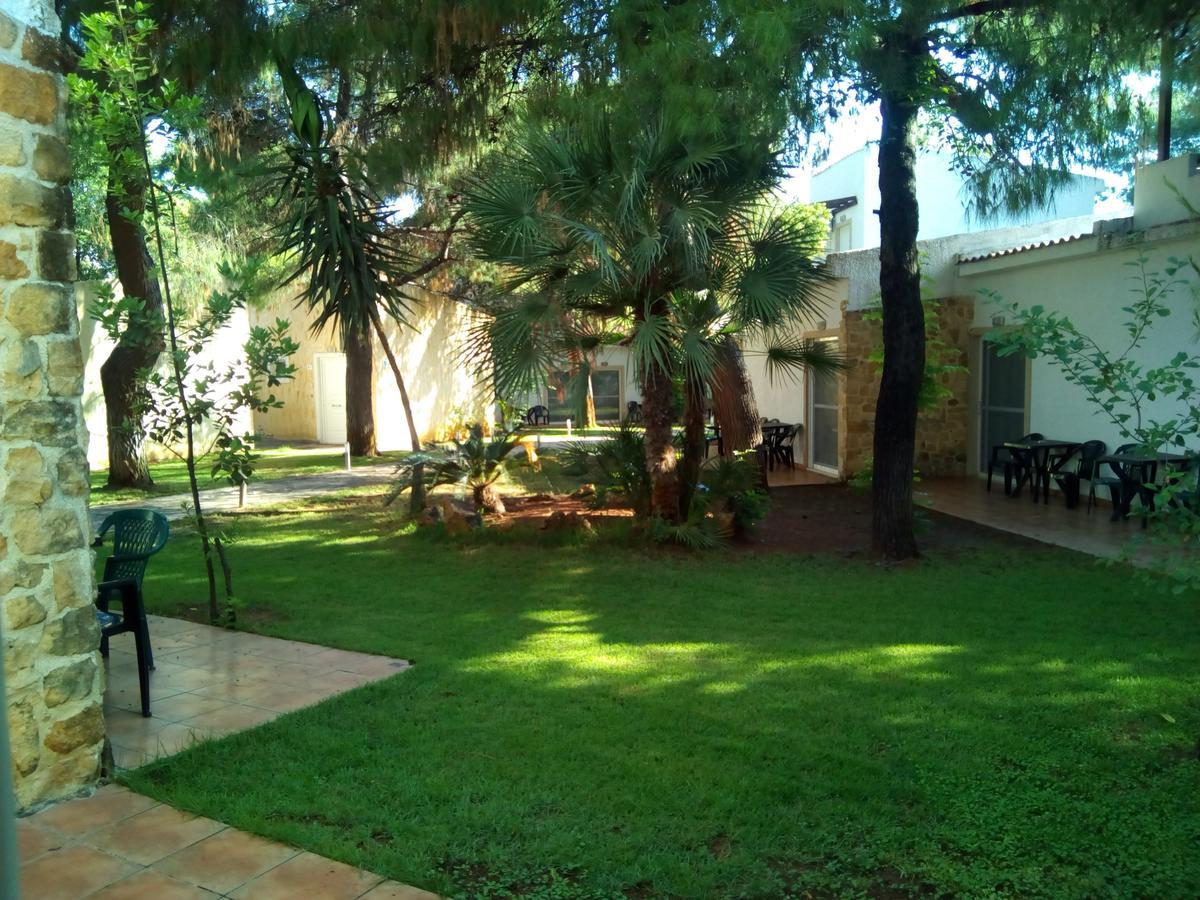 Marzi Beach And Bungalows Hotell Kokkónion Eksteriør bilde